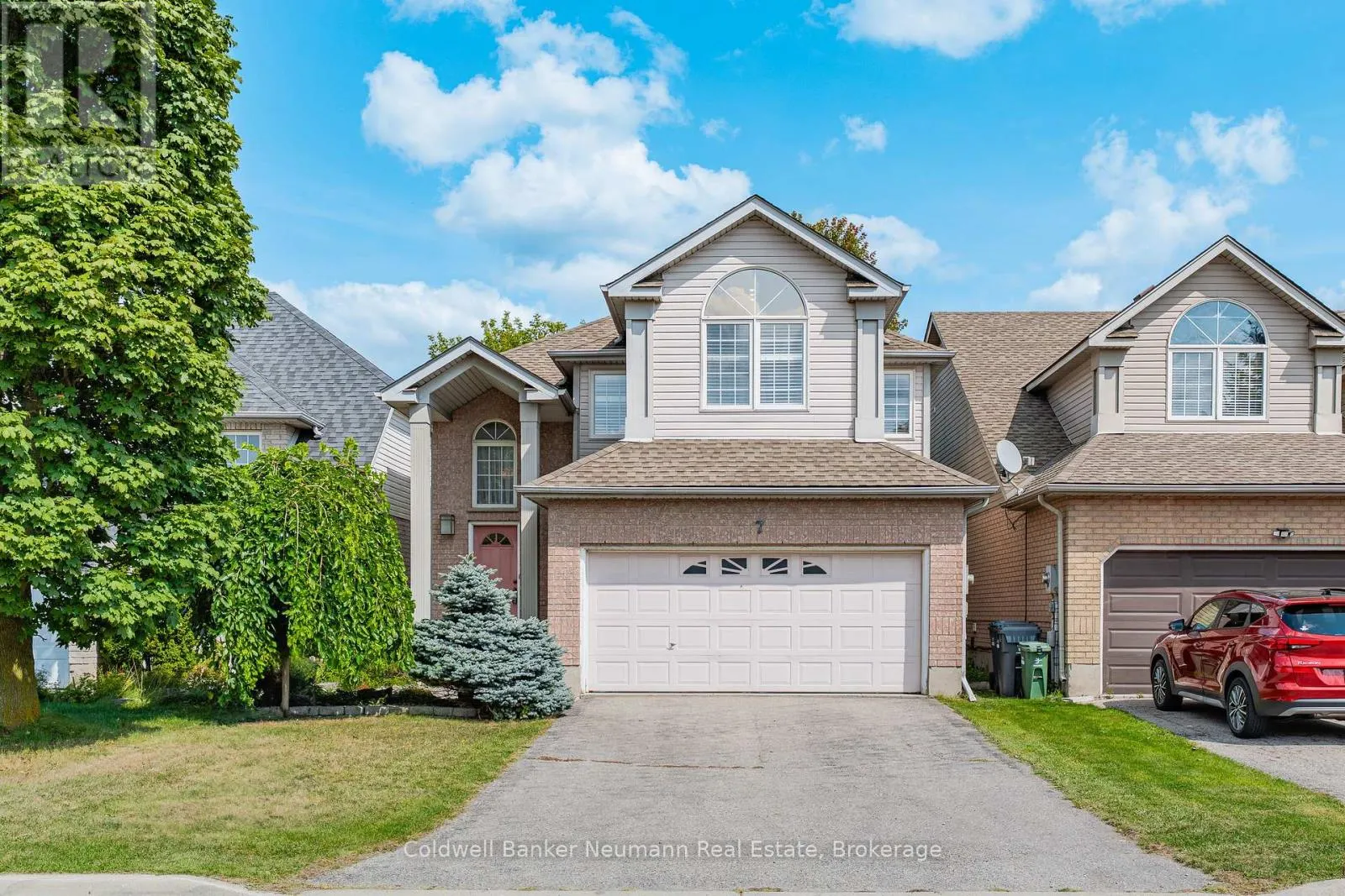 7 CAMM CRESCENT