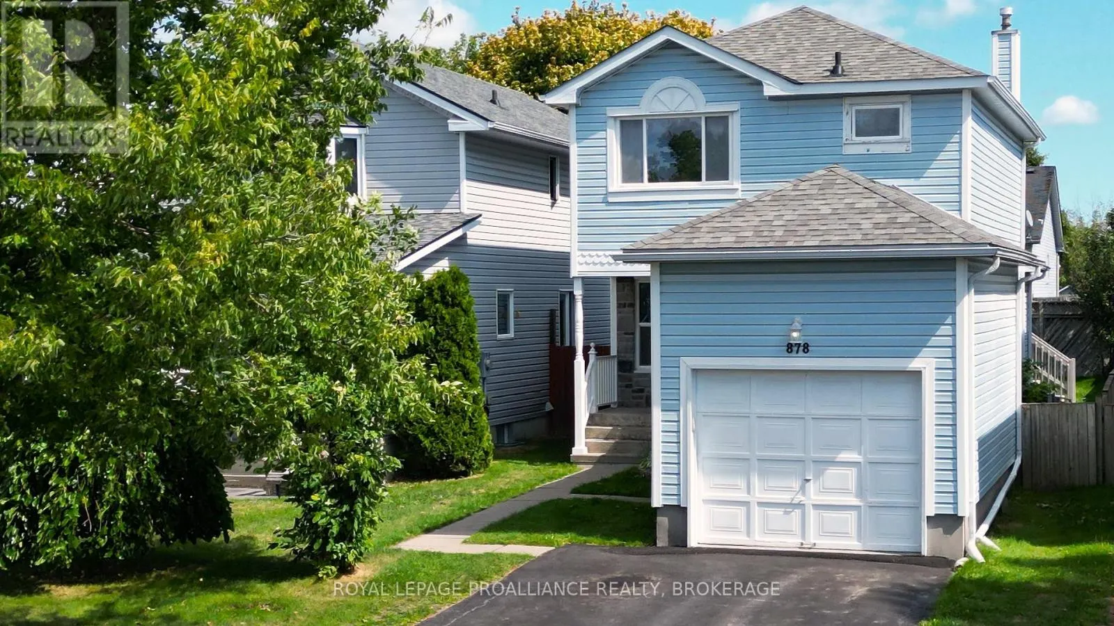 878 WALKER COURT