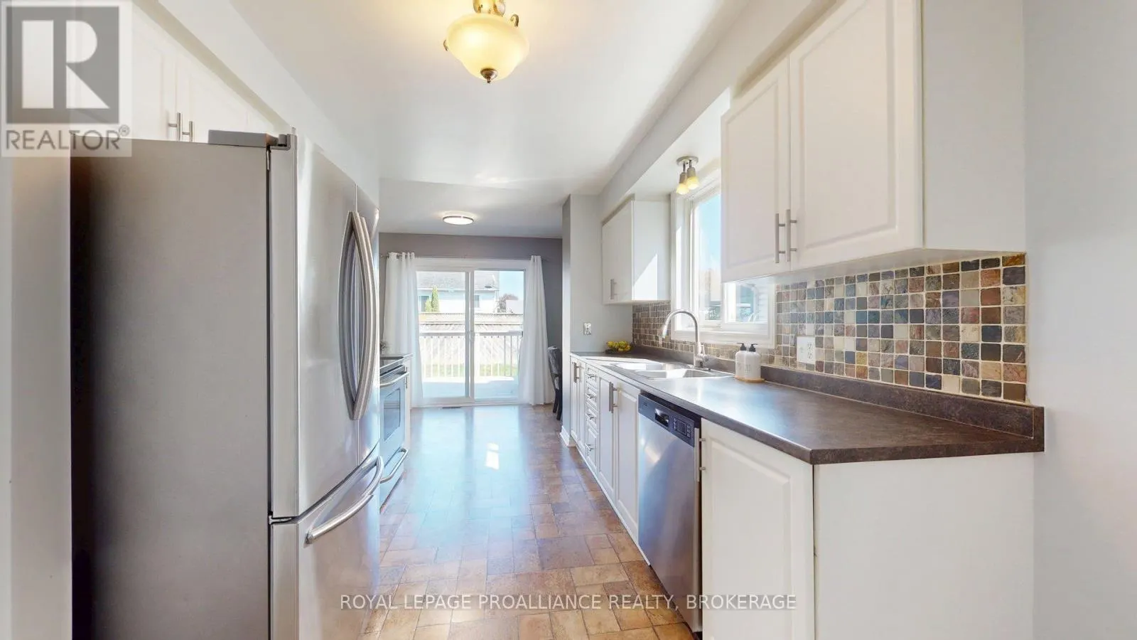 878 WALKER COURT