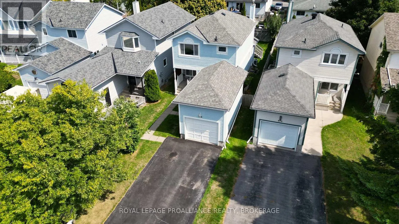 878 WALKER COURT