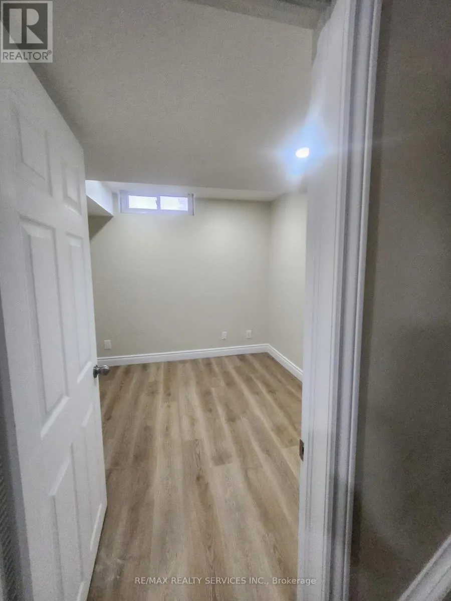 BASEMENT - 464 THORNDALE DRIVE