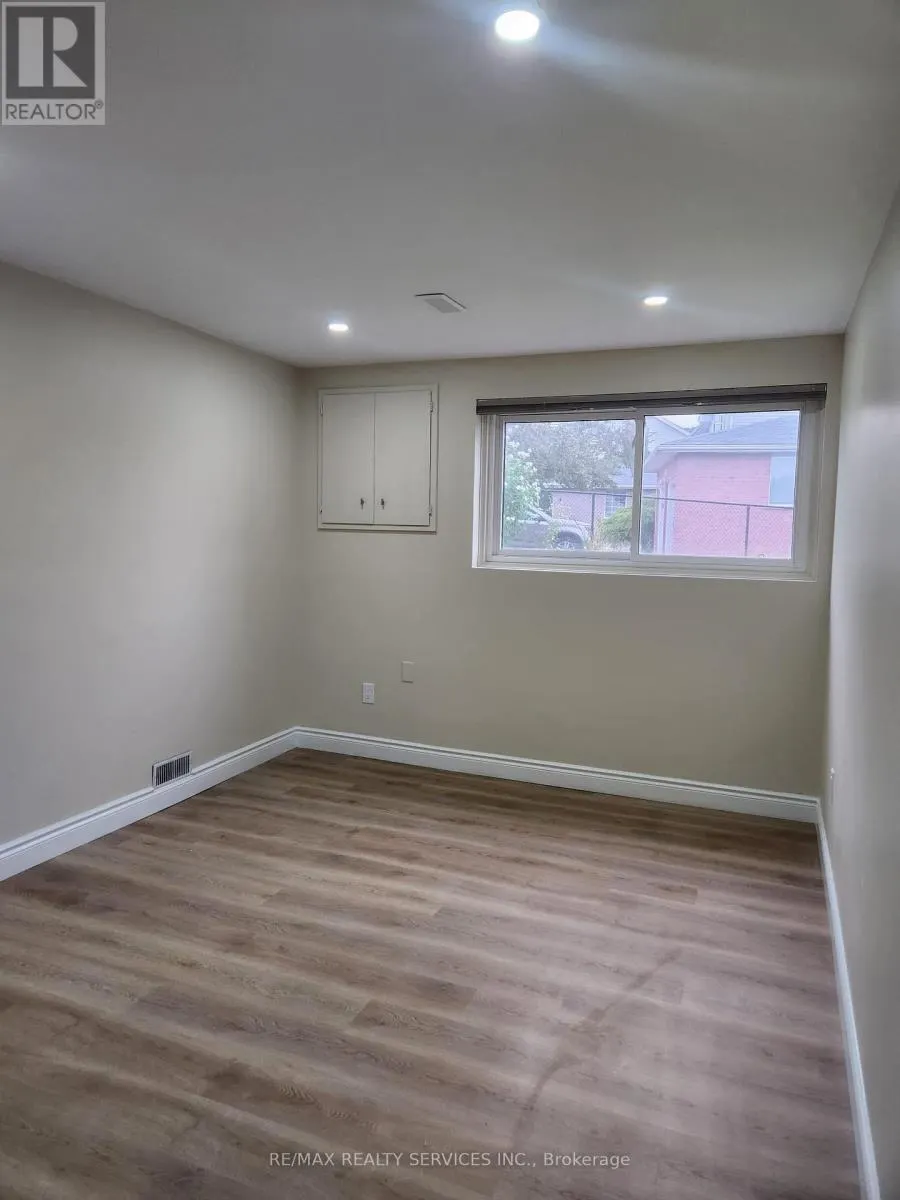 BASEMENT - 464 THORNDALE DRIVE