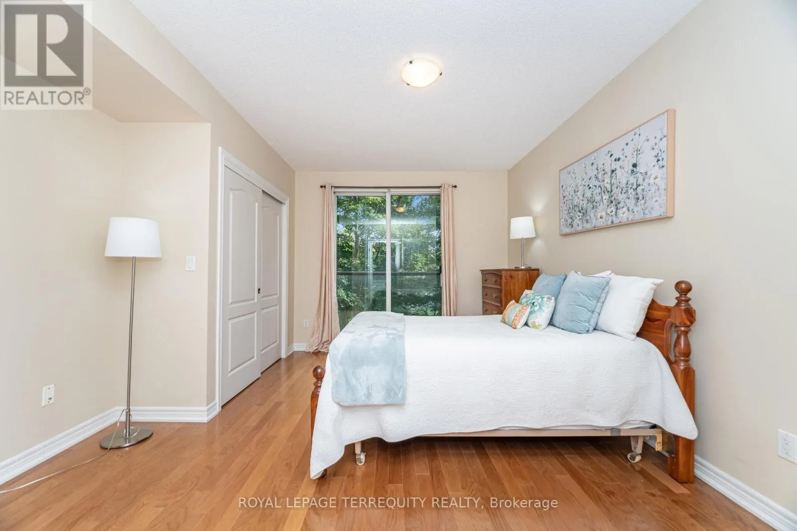 204 - 77 GOVERNORS ROAD