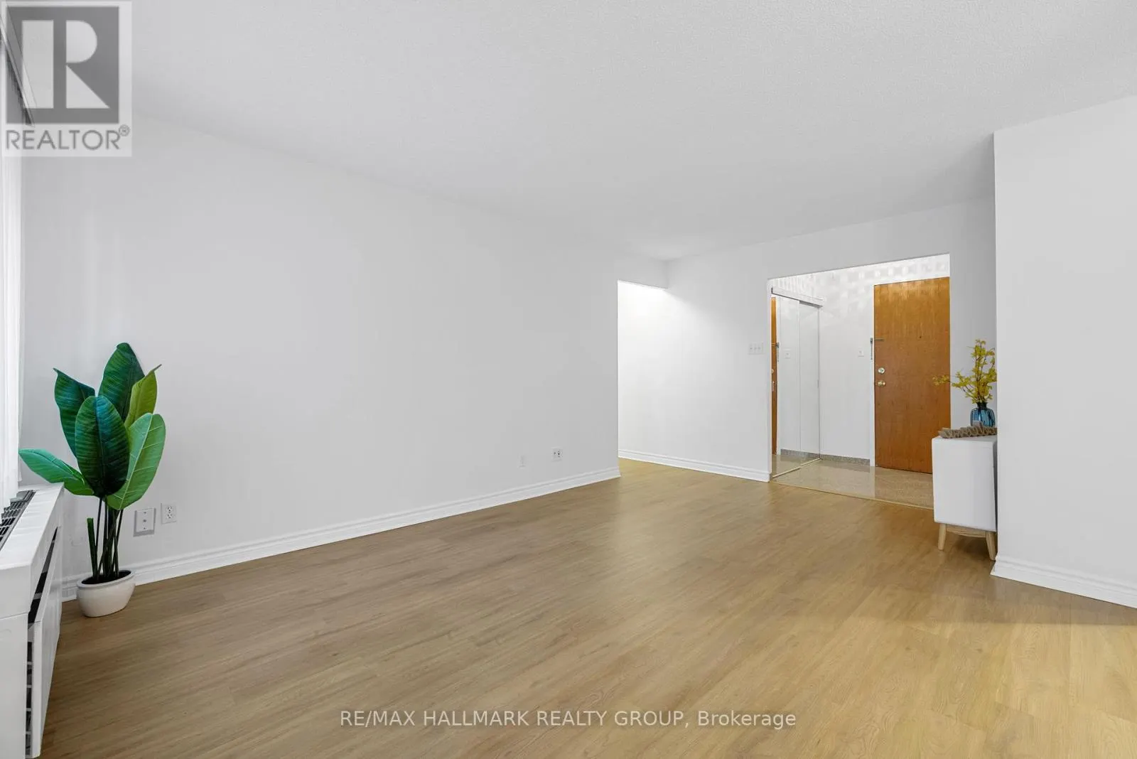 105 - 960 TERON ROAD