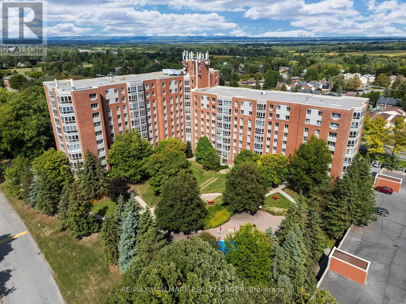 105 - 960 TERON ROAD