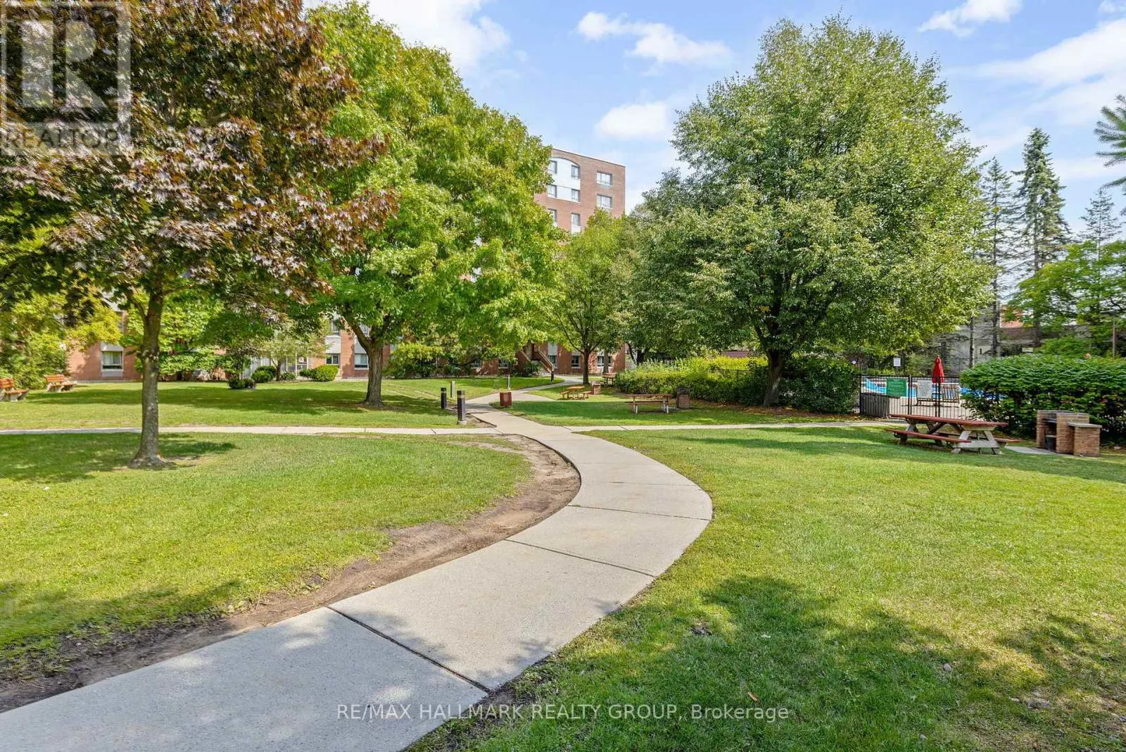 105 - 960 TERON ROAD
