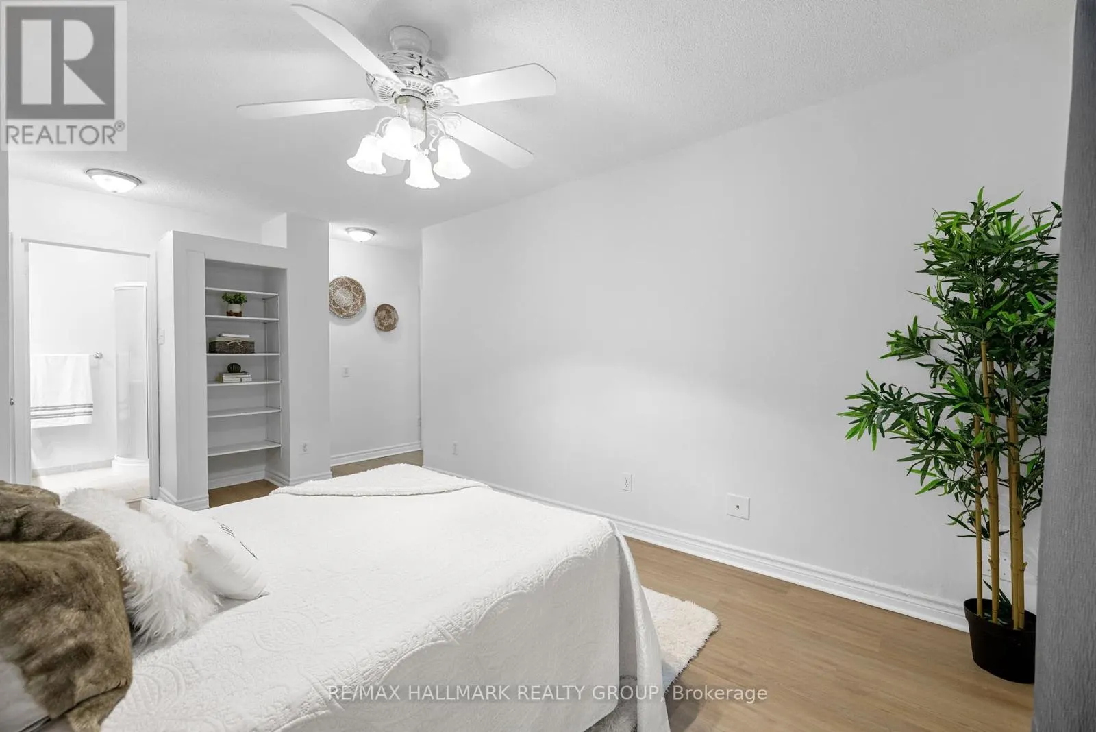 105 - 960 TERON ROAD