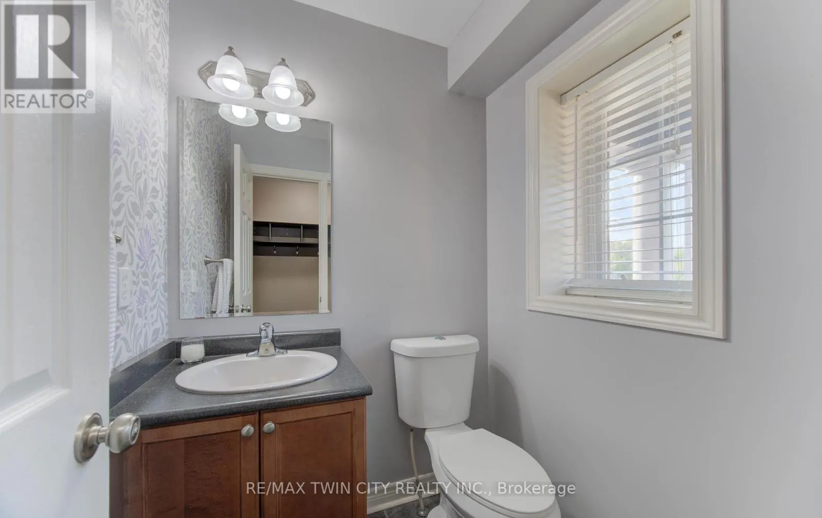 27 OLIVEWOOD WAY