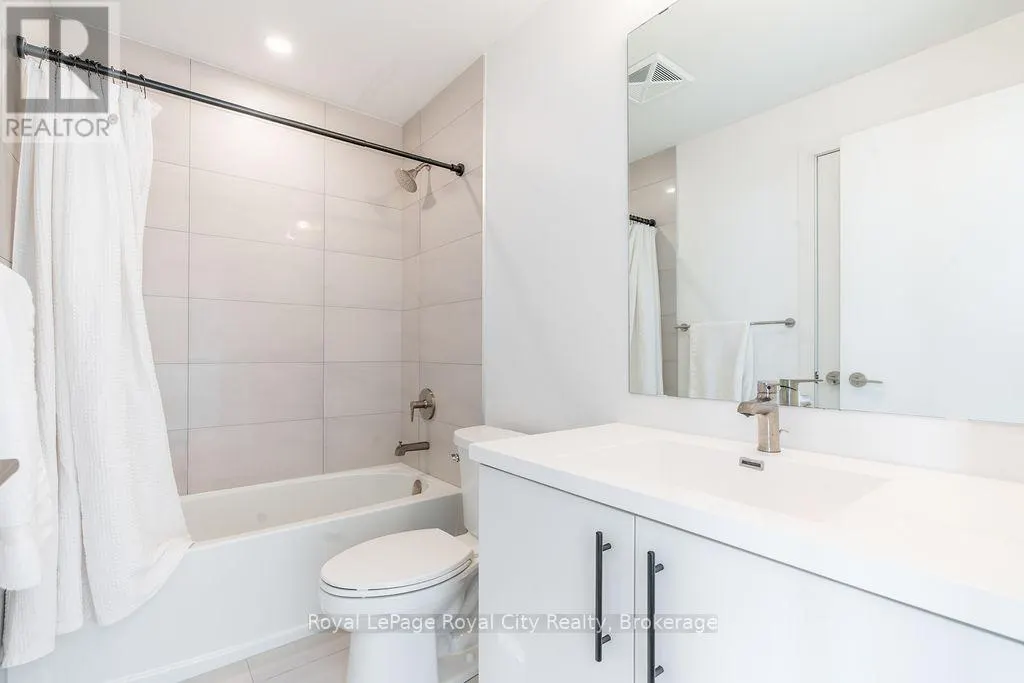 1001 - 5 WELLINGTON STREET S, #1001