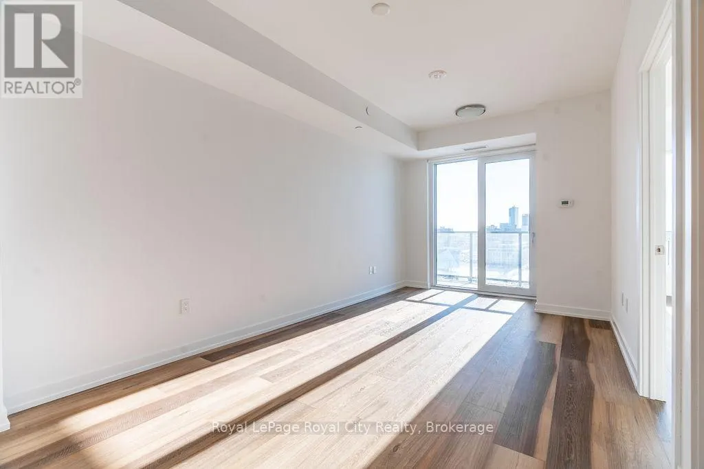 1001 - 5 WELLINGTON STREET S, #1001