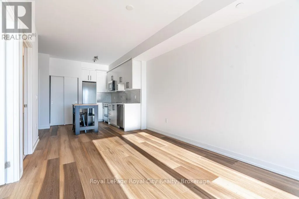 1001 - 5 WELLINGTON STREET S, #1001