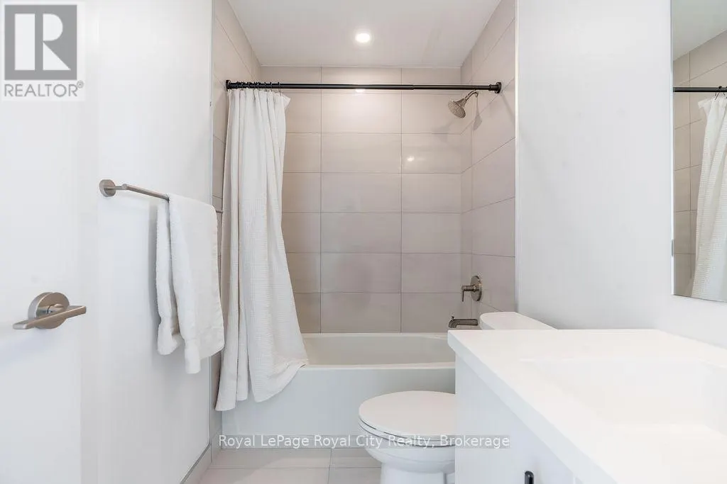 1001 - 5 WELLINGTON STREET S, #1001
