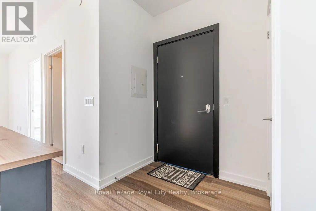 1001 - 5 WELLINGTON STREET S, #1001