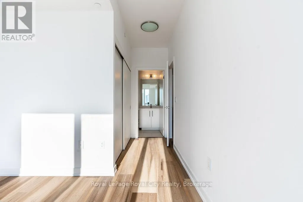 1001 - 5 WELLINGTON STREET S, #1001