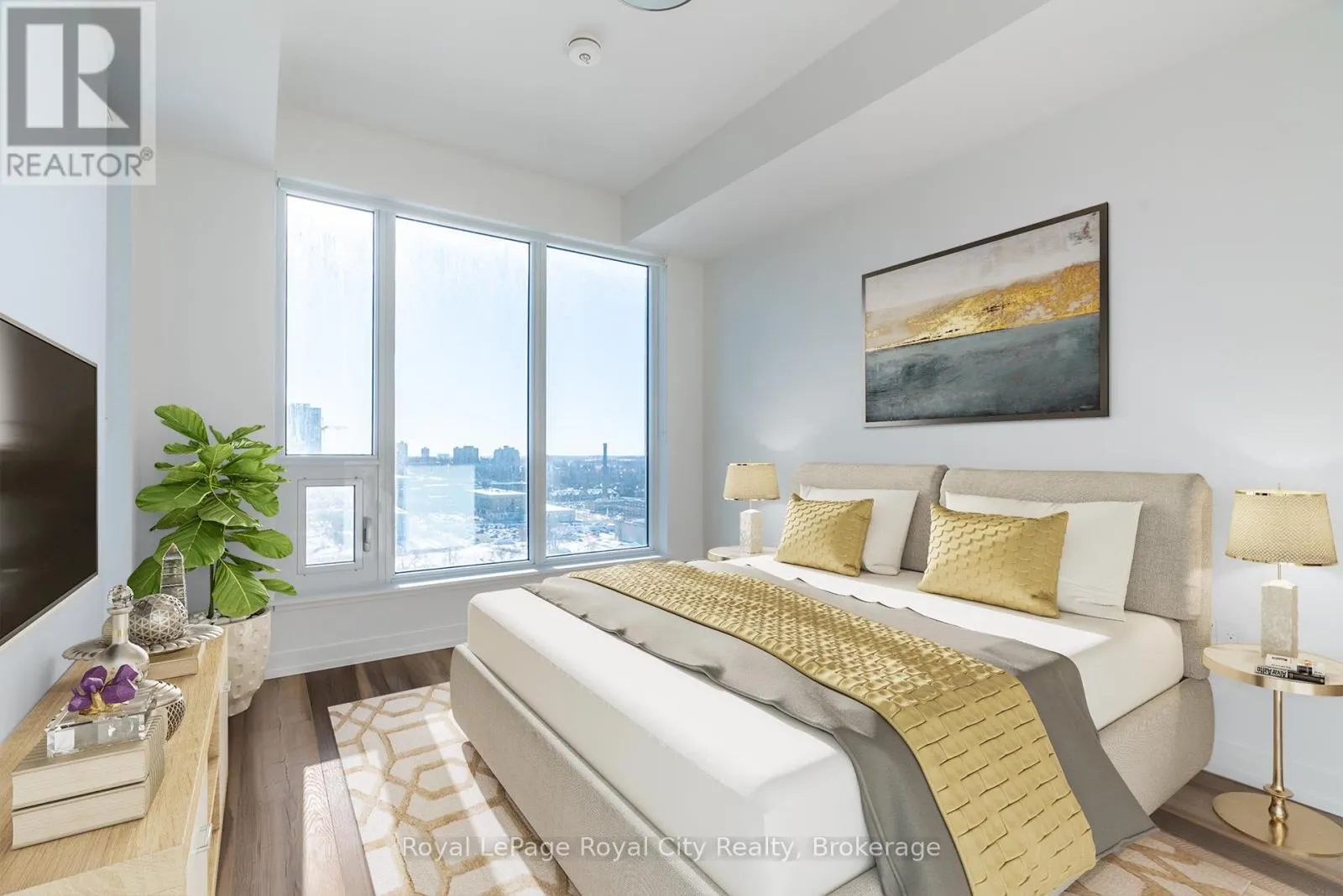 1001 - 5 WELLINGTON STREET S, #1001