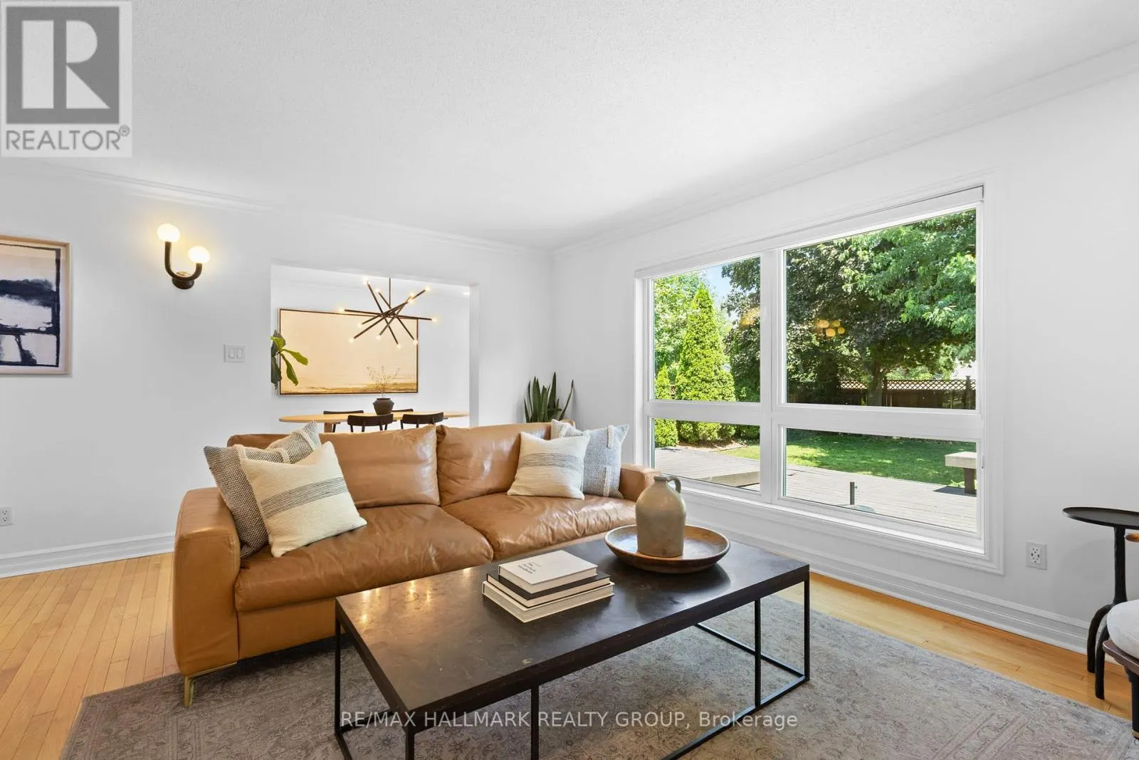 804 ADENCLIFFE DRIVE