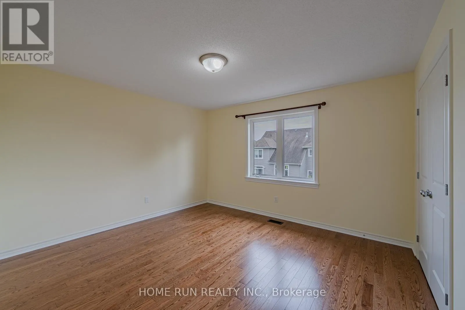 393 GRAMMOND CIRCLE