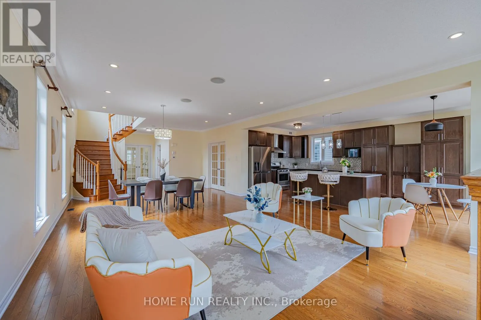 393 GRAMMOND CIRCLE