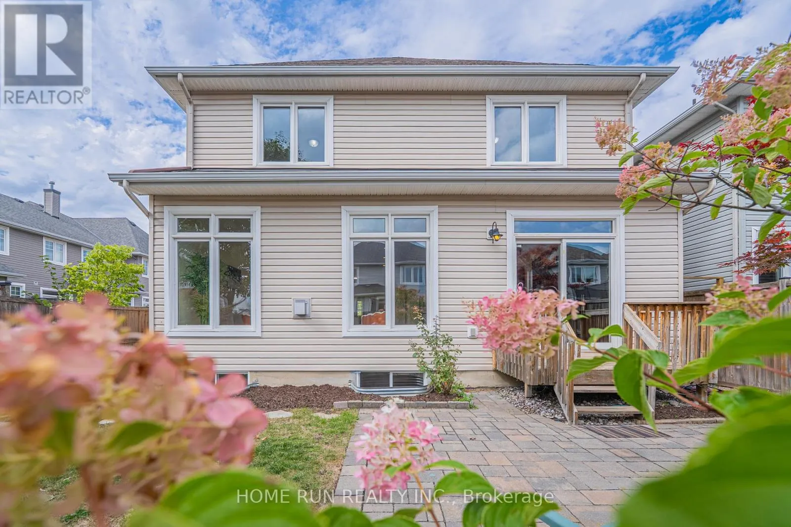 393 GRAMMOND CIRCLE