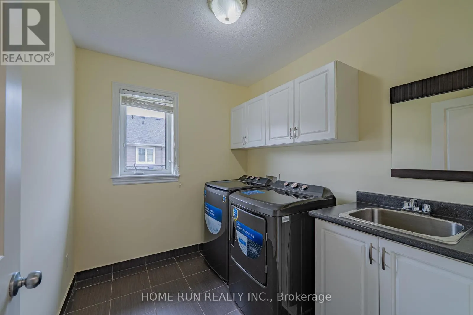 393 GRAMMOND CIRCLE