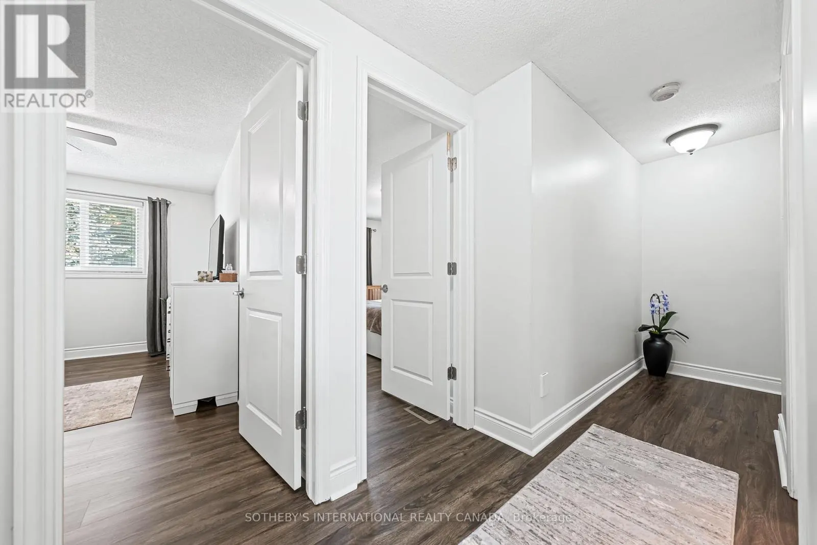 64 GLENBROOK CRESCENT