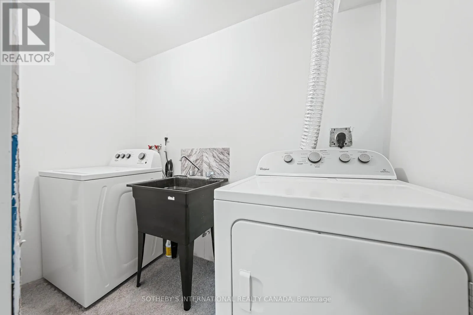 64 GLENBROOK CRESCENT