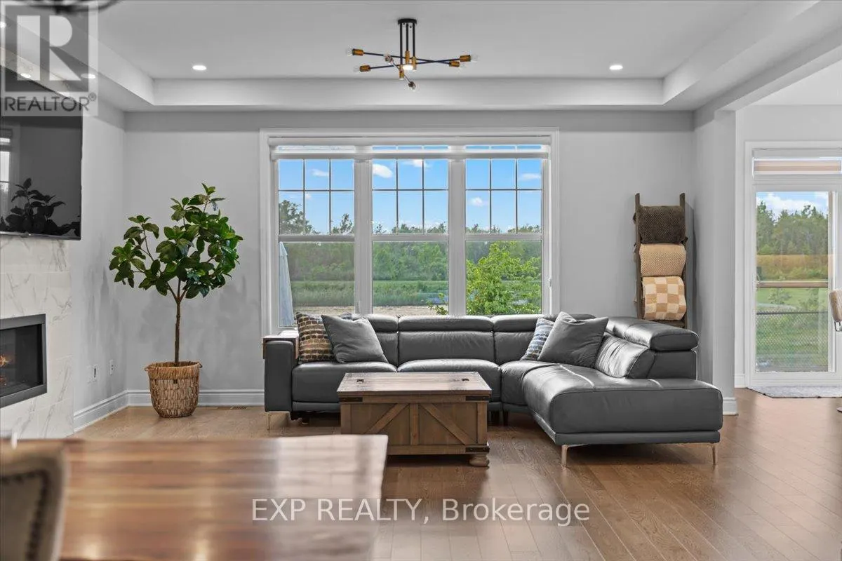 126 UNITY PLACE