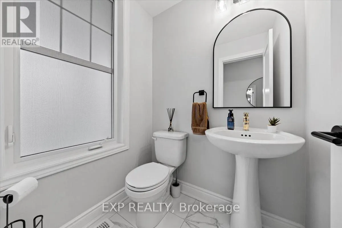 126 UNITY PLACE
