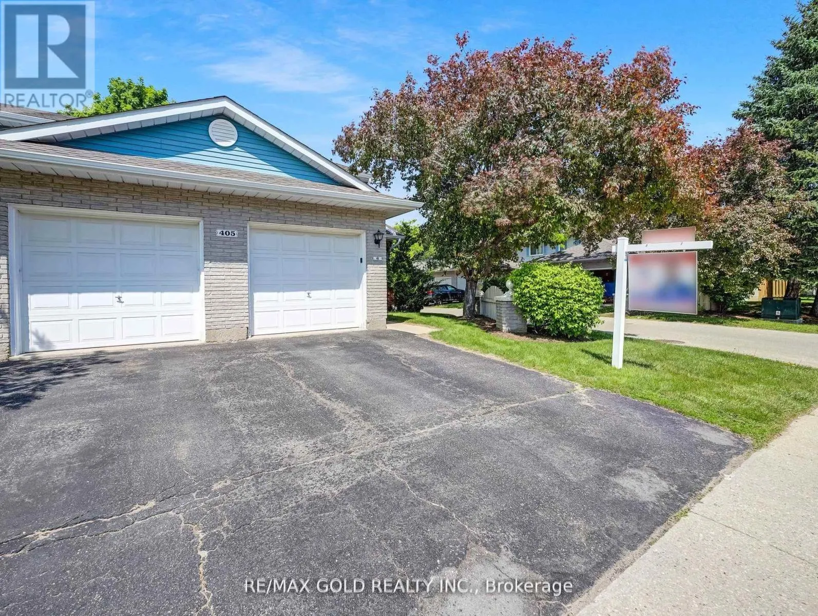 6 - 405 KINGSCOURT DRIVE