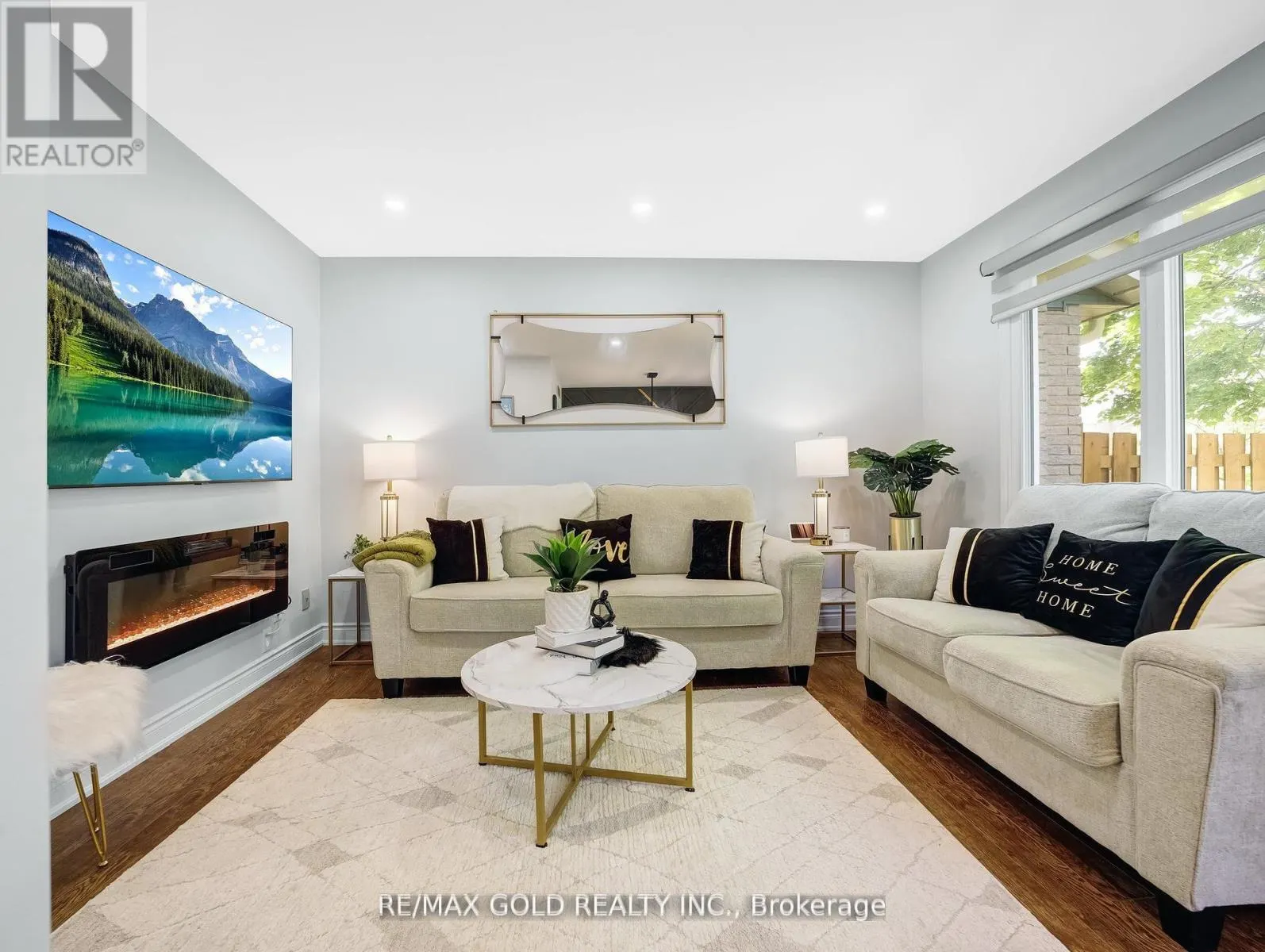 6 - 405 KINGSCOURT DRIVE
