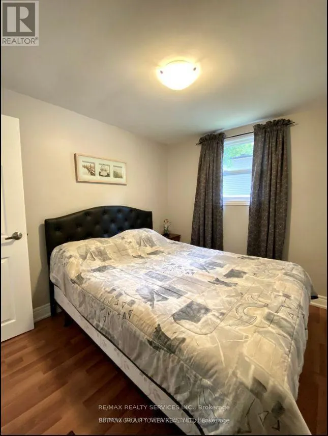 4870 MAPLEVIEW CRESCENT