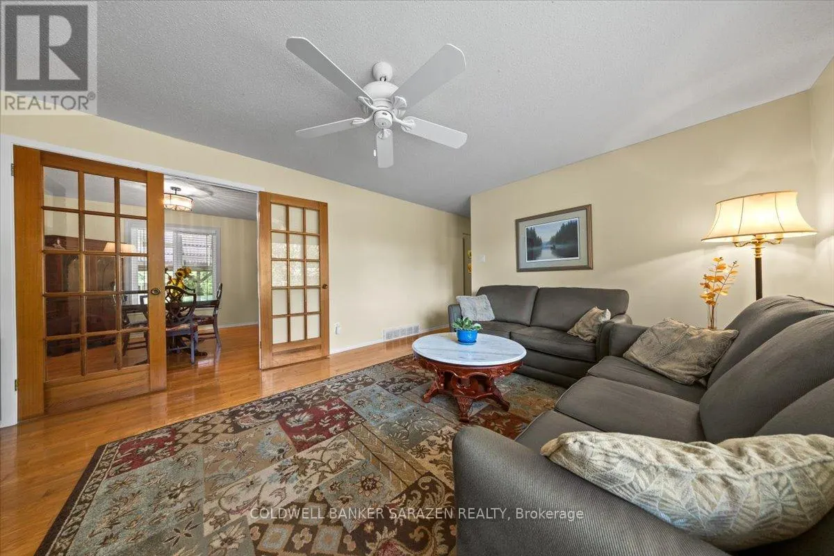 2303 EDWARD KIDD CRESCENT