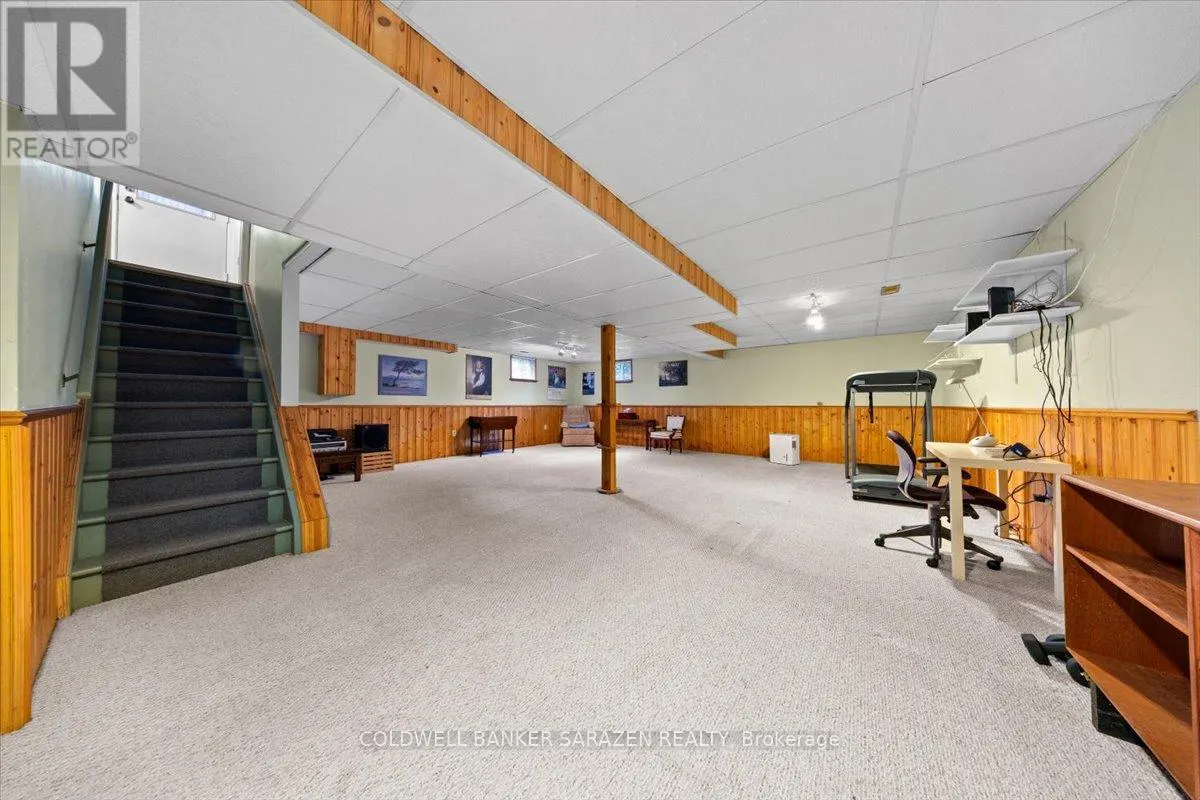 2303 EDWARD KIDD CRESCENT