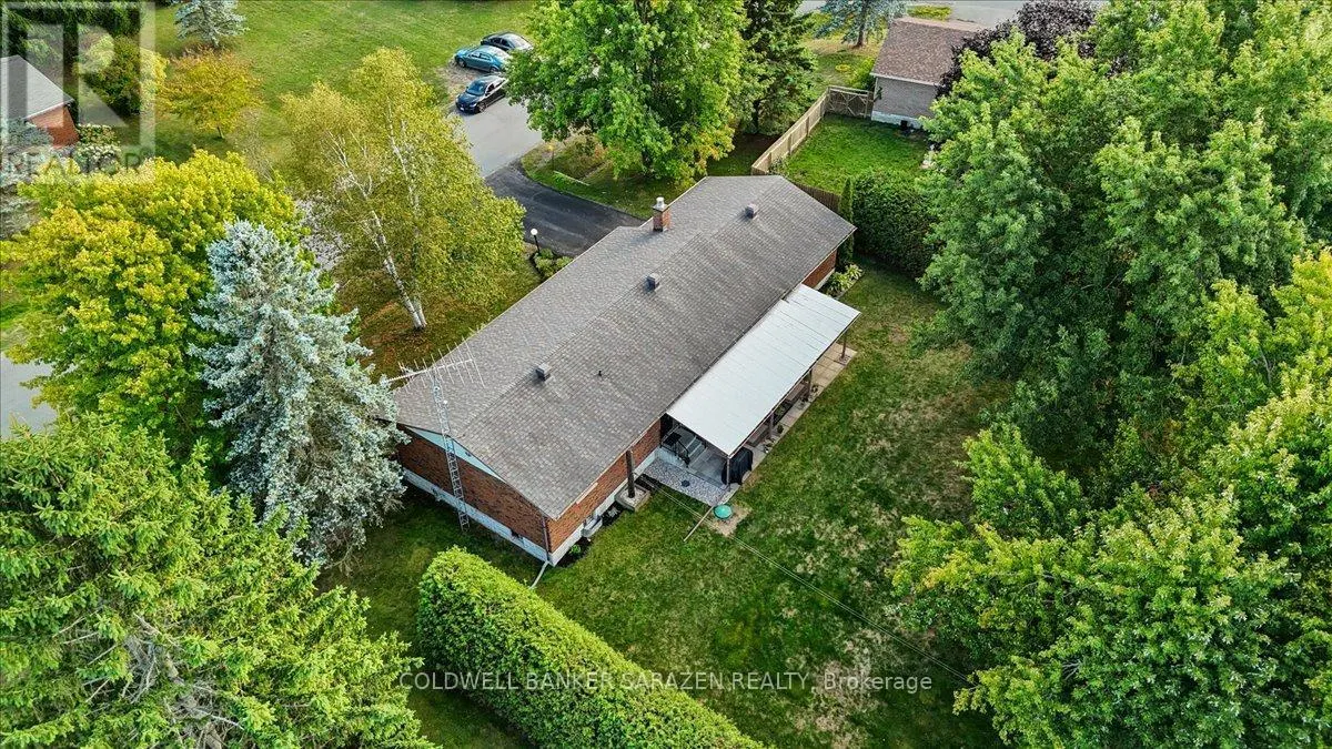 2303 EDWARD KIDD CRESCENT