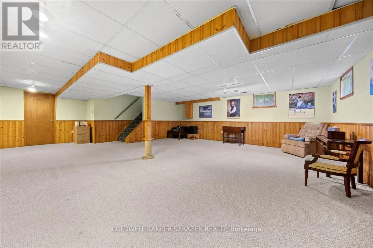 2303 EDWARD KIDD CRESCENT