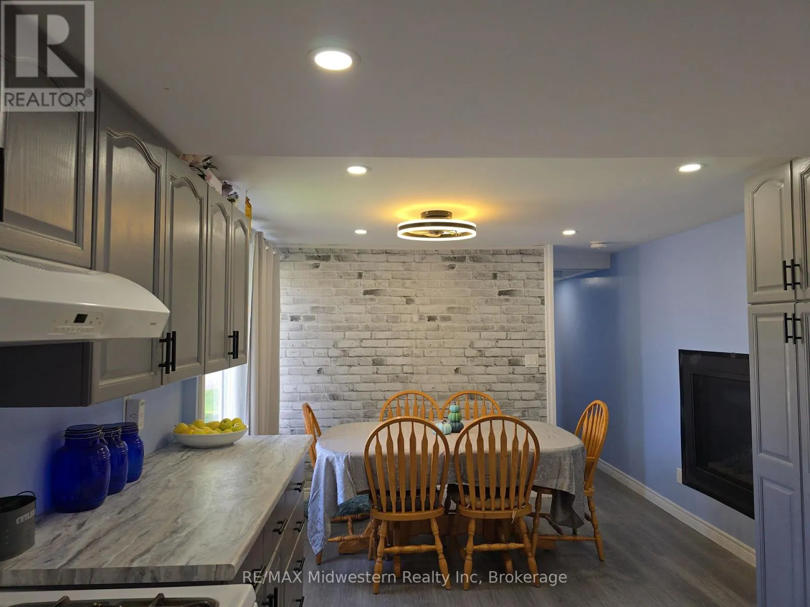 15 - 450 TREMAINE AVENUE E, #15
