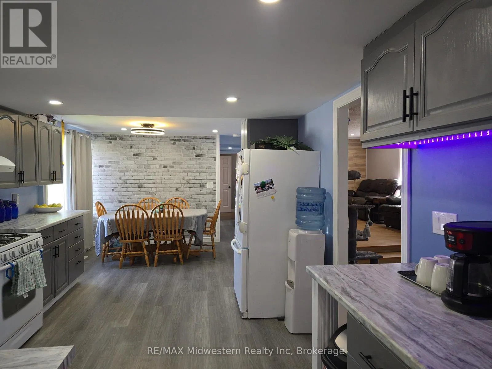 15 - 450 TREMAINE AVENUE E, #15
