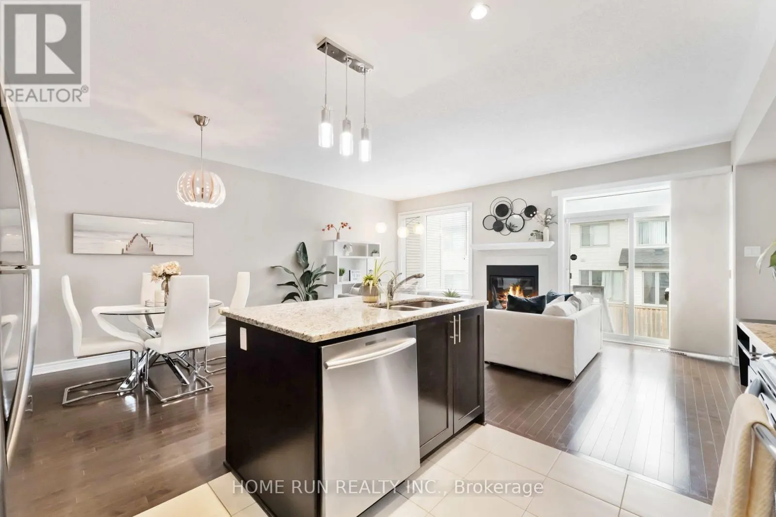 120 POPPLEWELL CRESCENT