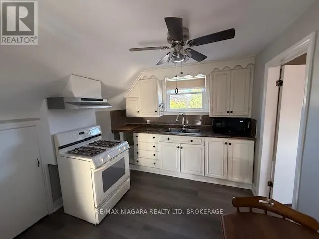 12 WEST STREET S