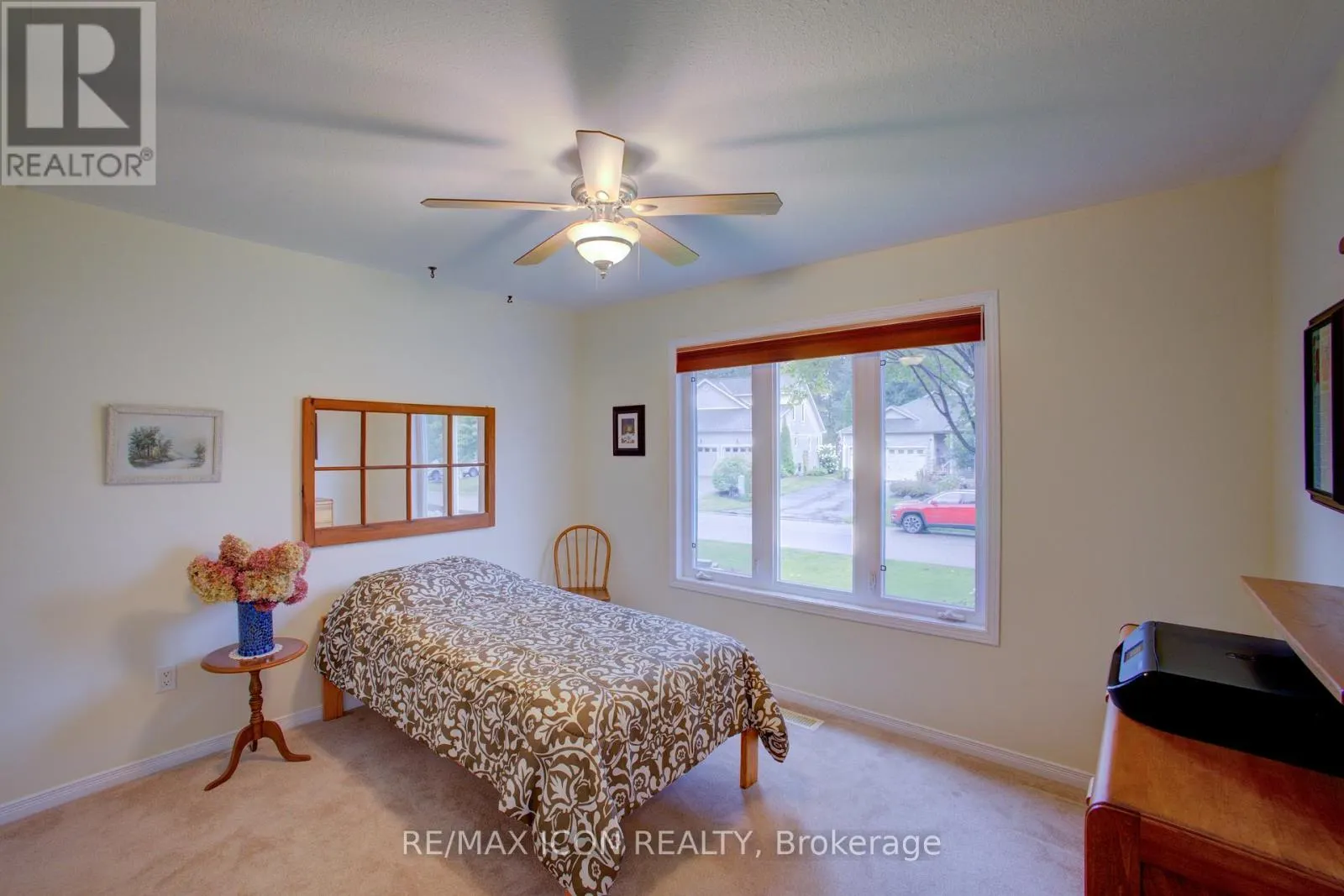 54 SPRINGWOOD CRESCENT