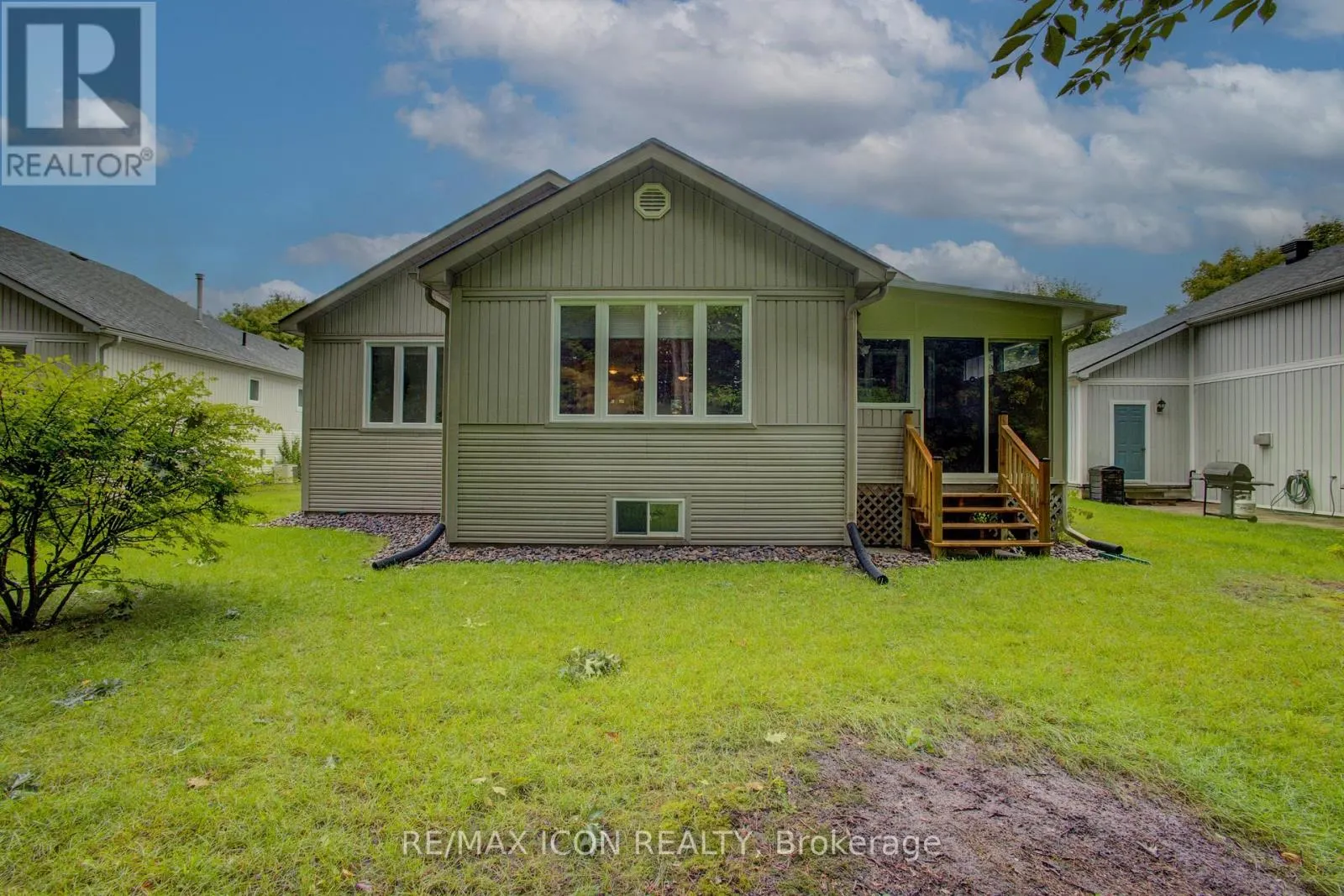 54 SPRINGWOOD CRESCENT
