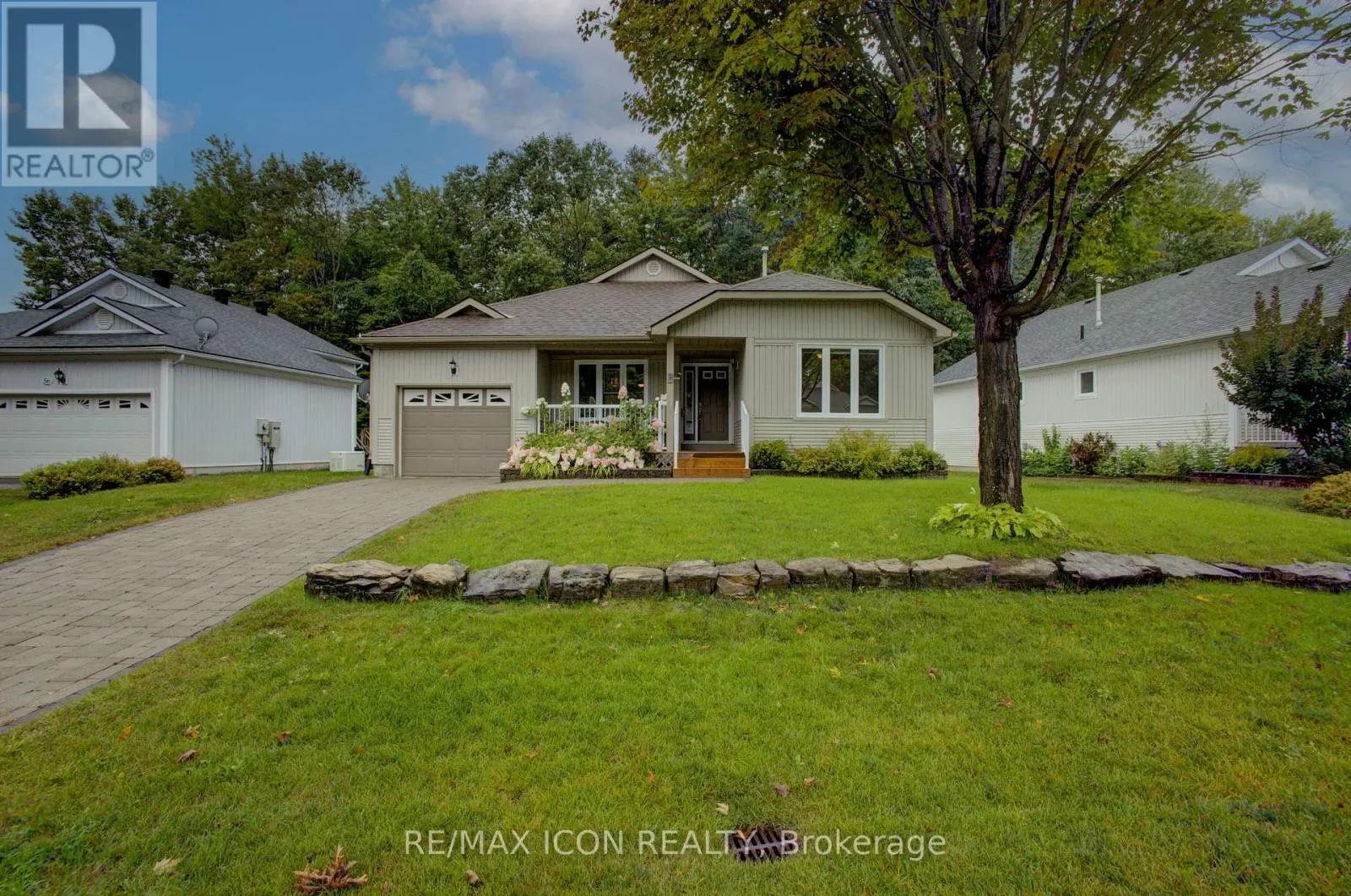 54 SPRINGWOOD CRESCENT