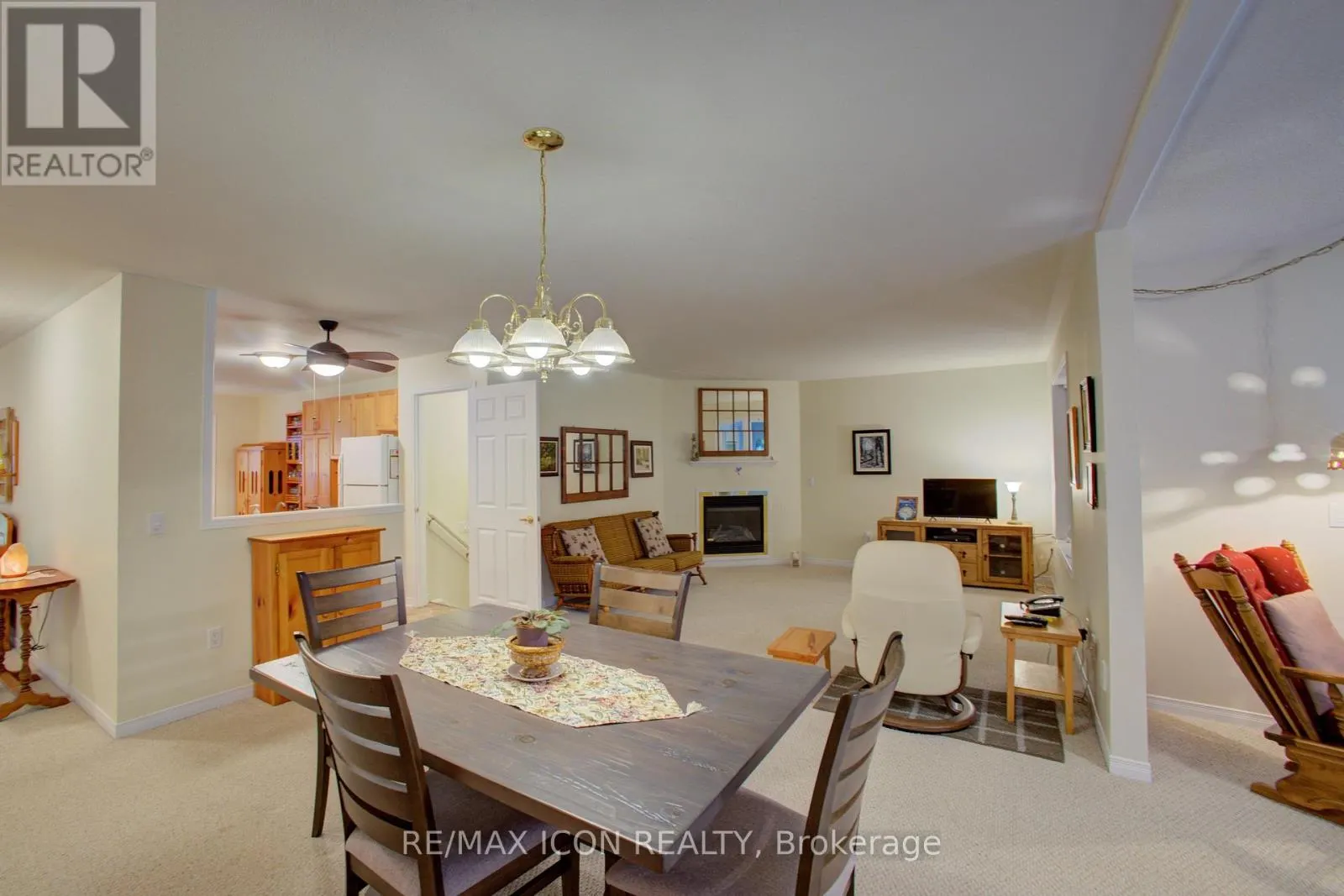 54 SPRINGWOOD CRESCENT