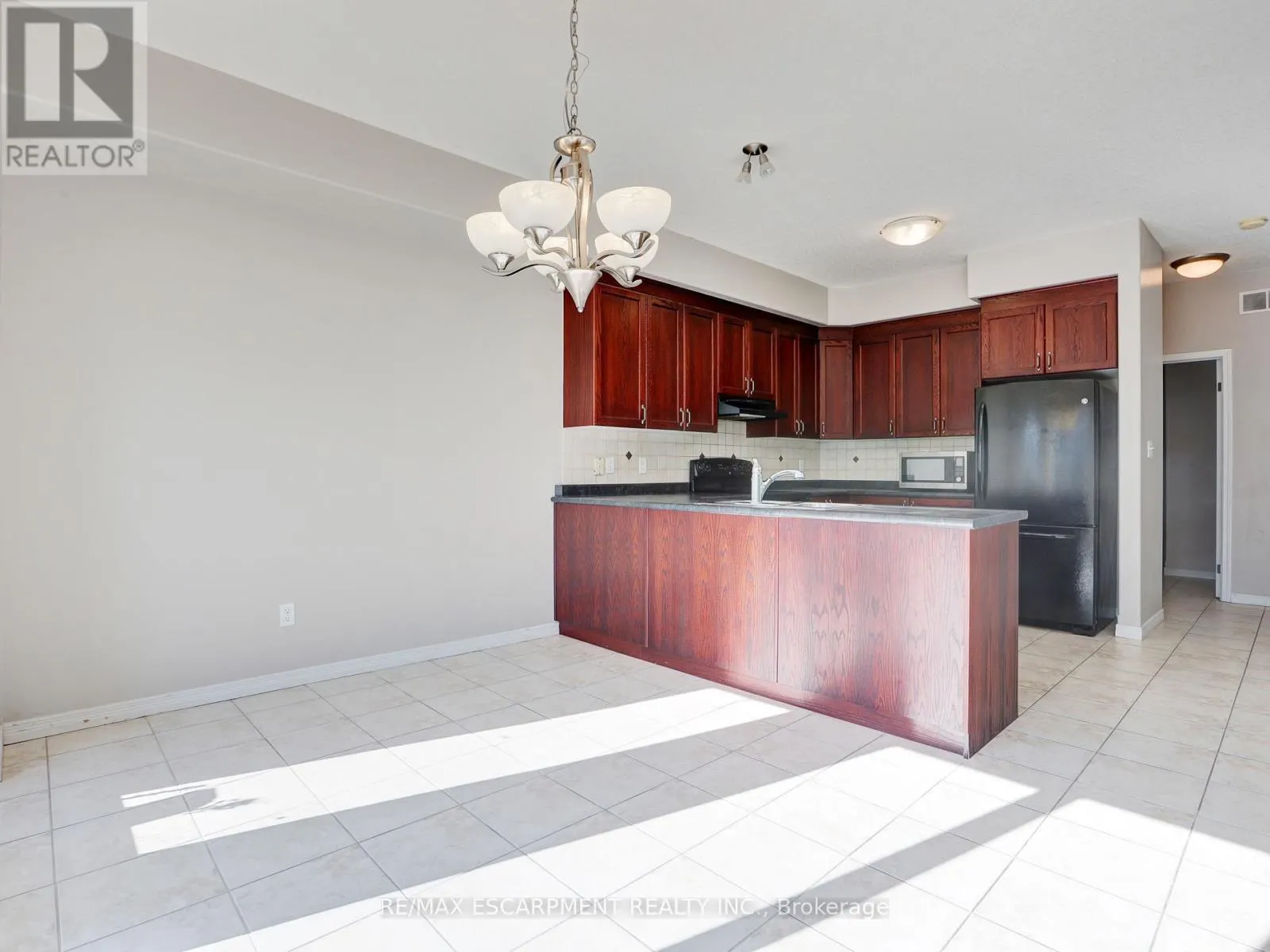 36 LEMON GRASS STREET