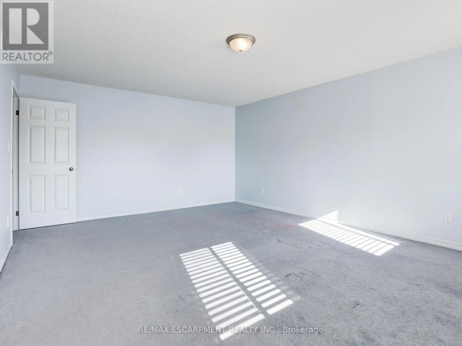 36 LEMON GRASS STREET