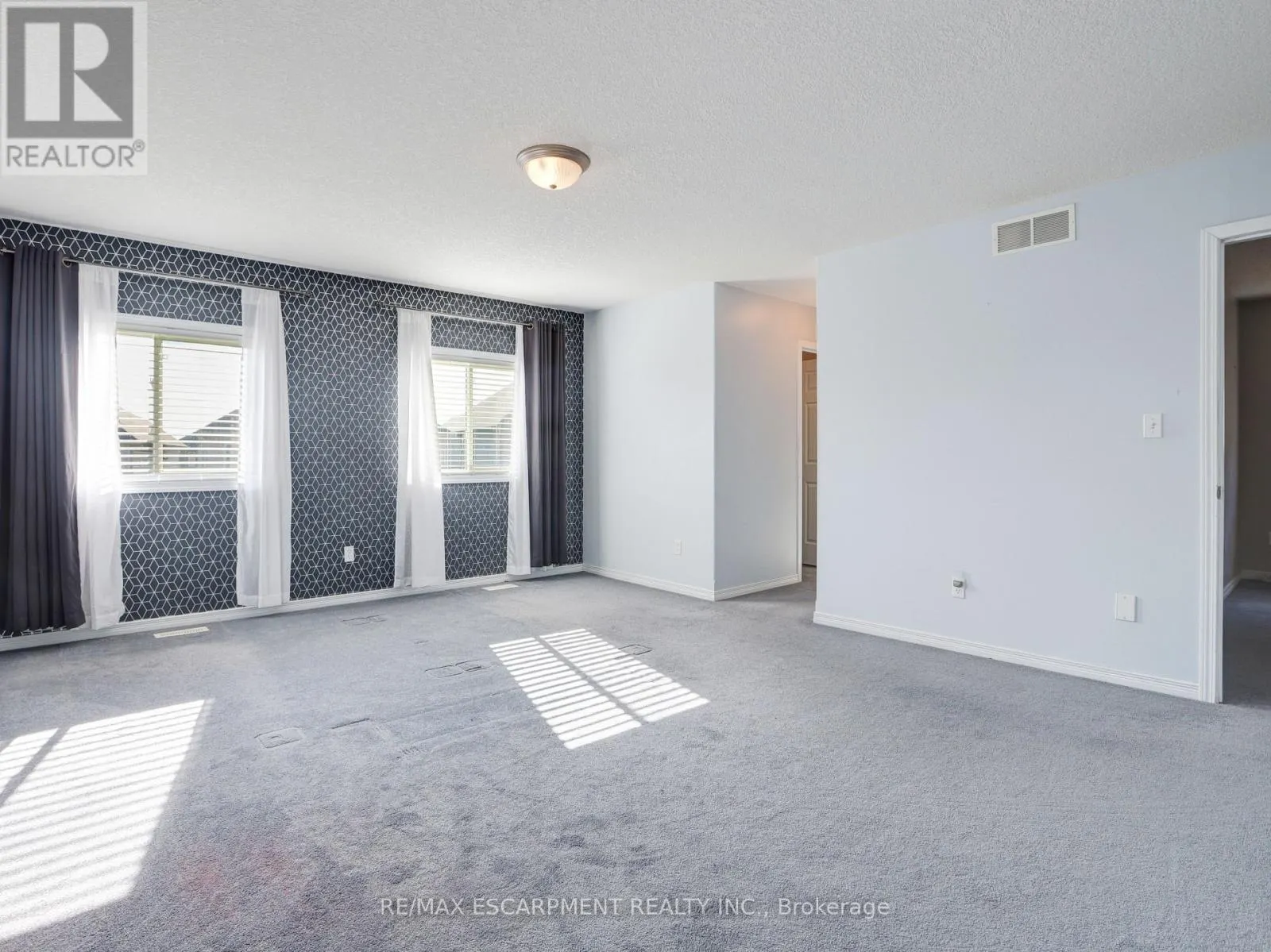 36 LEMON GRASS STREET