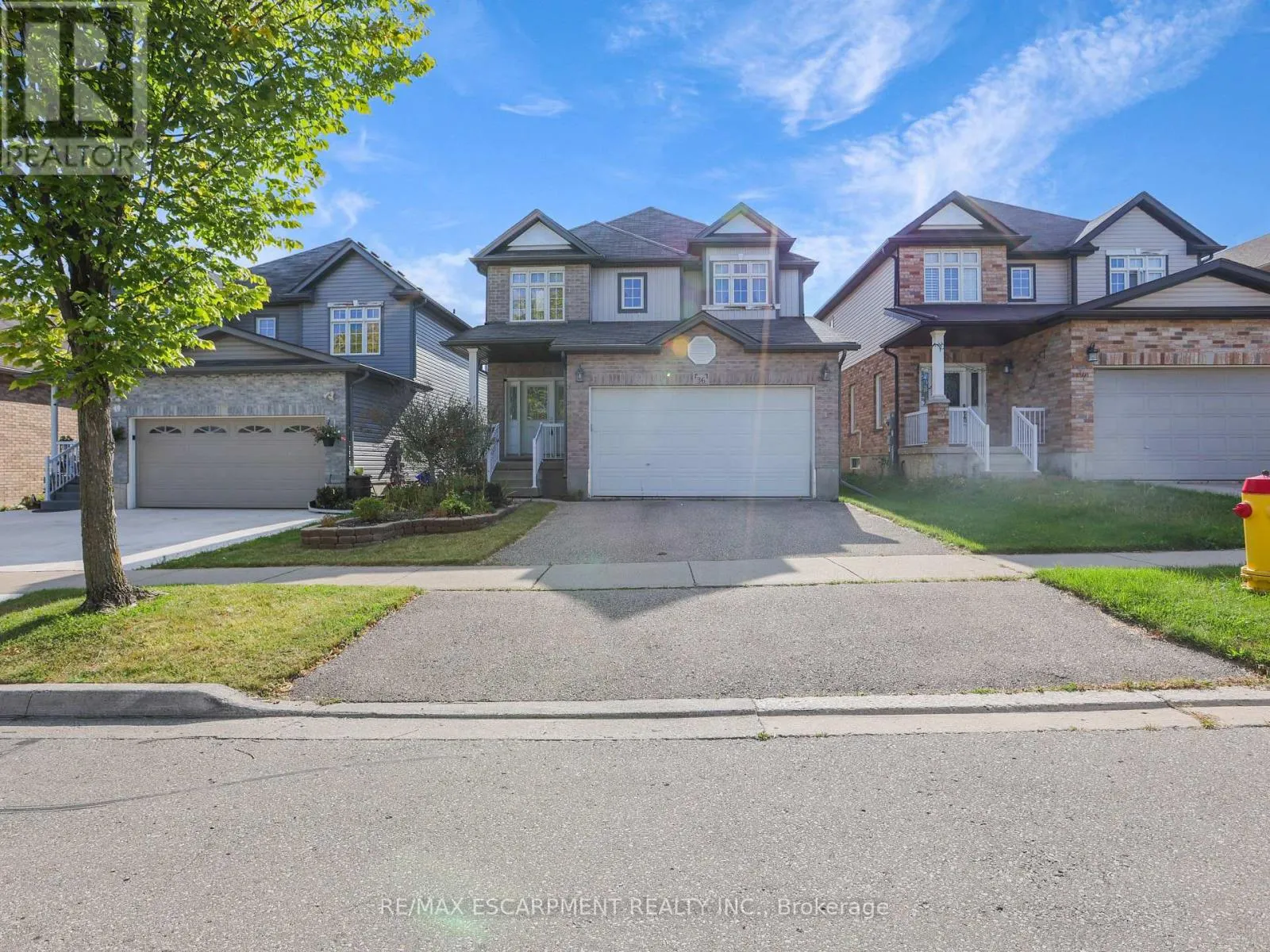 36 LEMON GRASS STREET