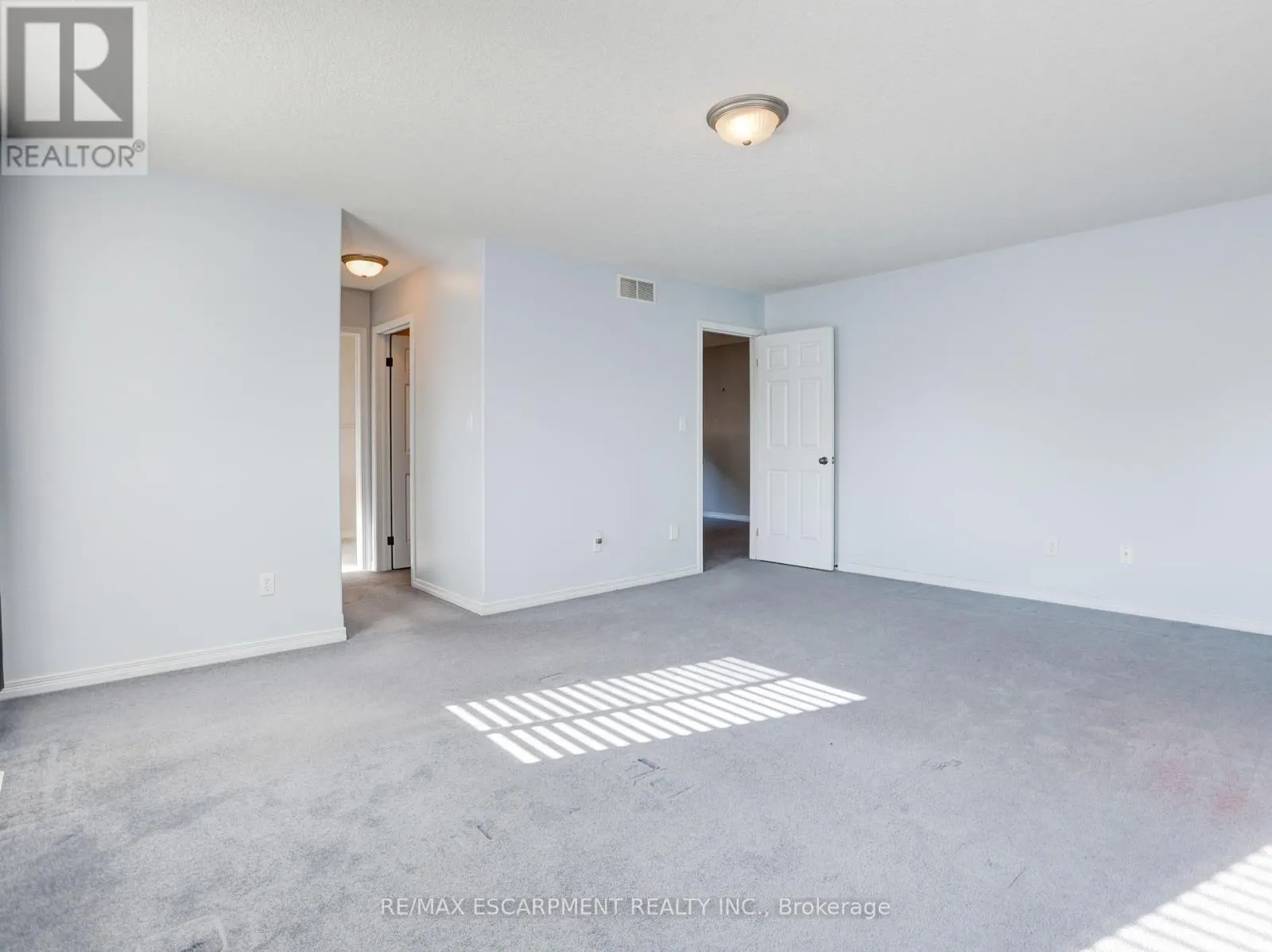 36 LEMON GRASS STREET