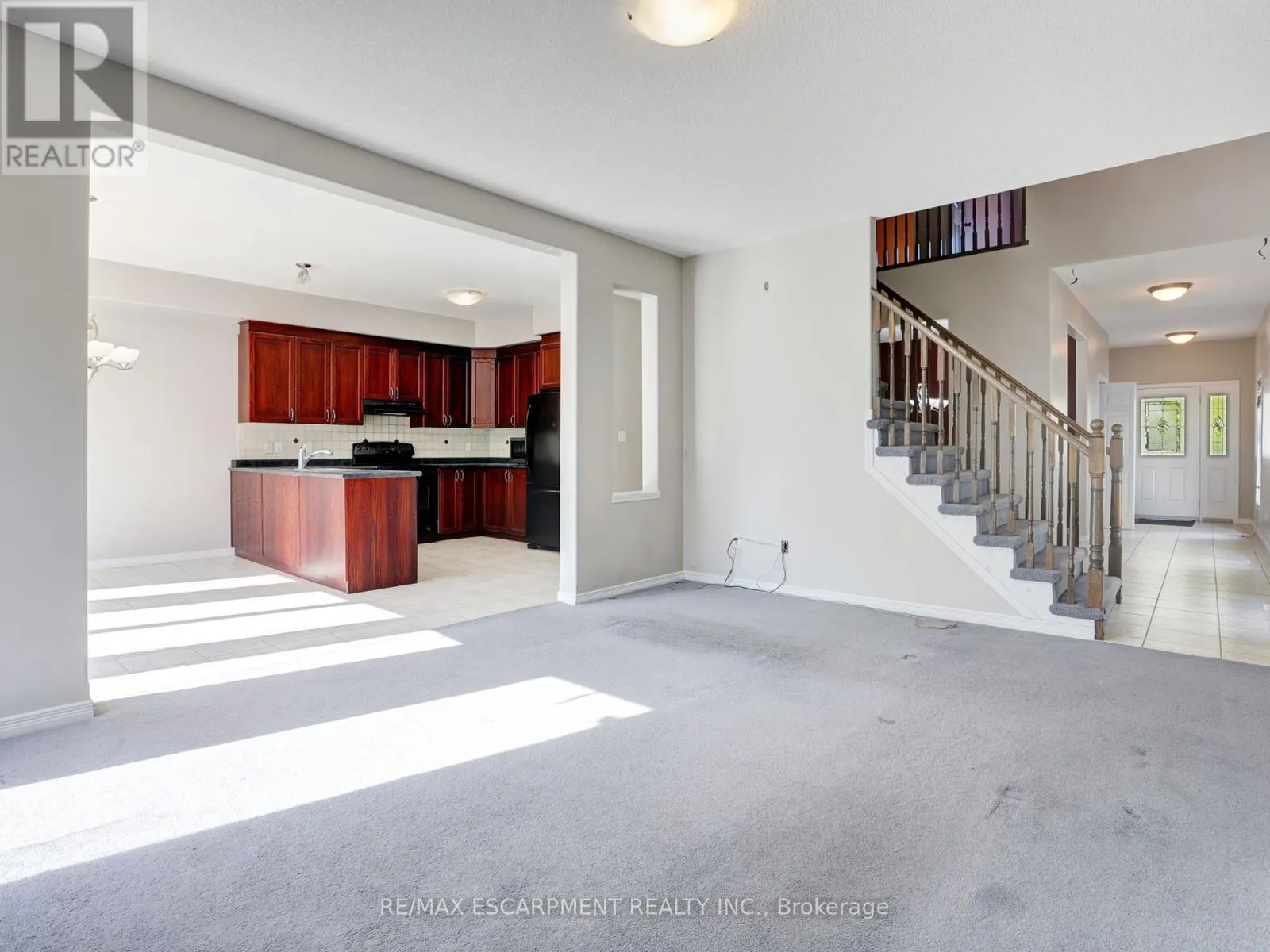 36 LEMON GRASS STREET