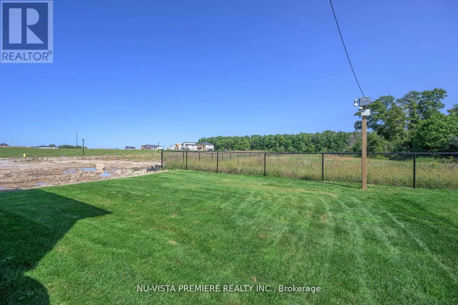 1181 HONEYWOOD DRIVE